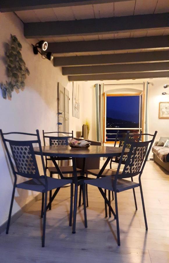 Menton, Centre Historique, Vue Mer ภายนอก รูปภาพ